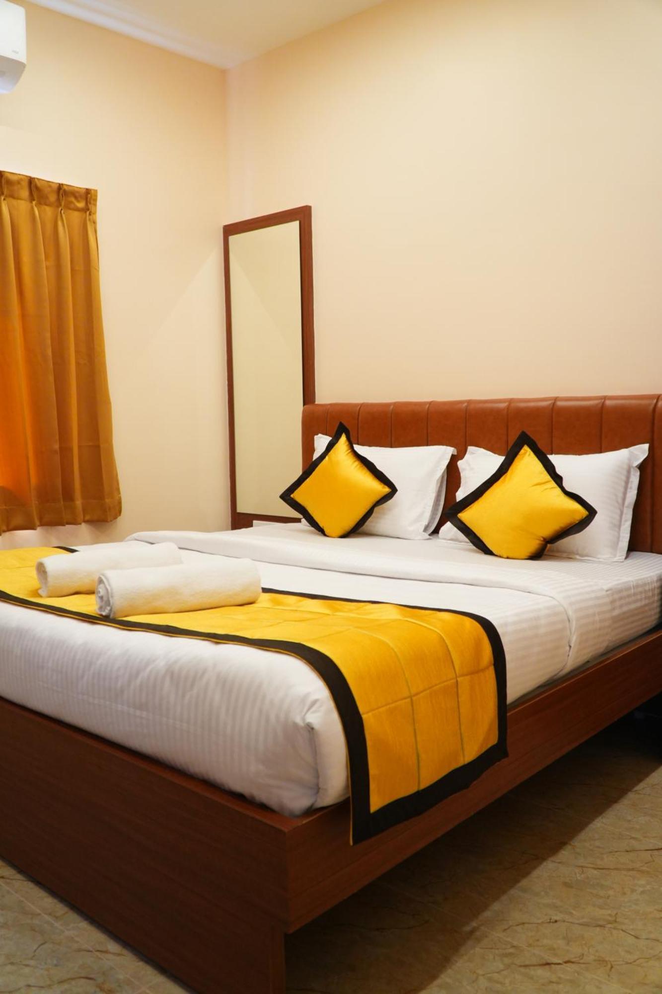 Uj Pallazzio - Business Class Luxury Hotel Tiruvannāmalai Eksteriør bilde