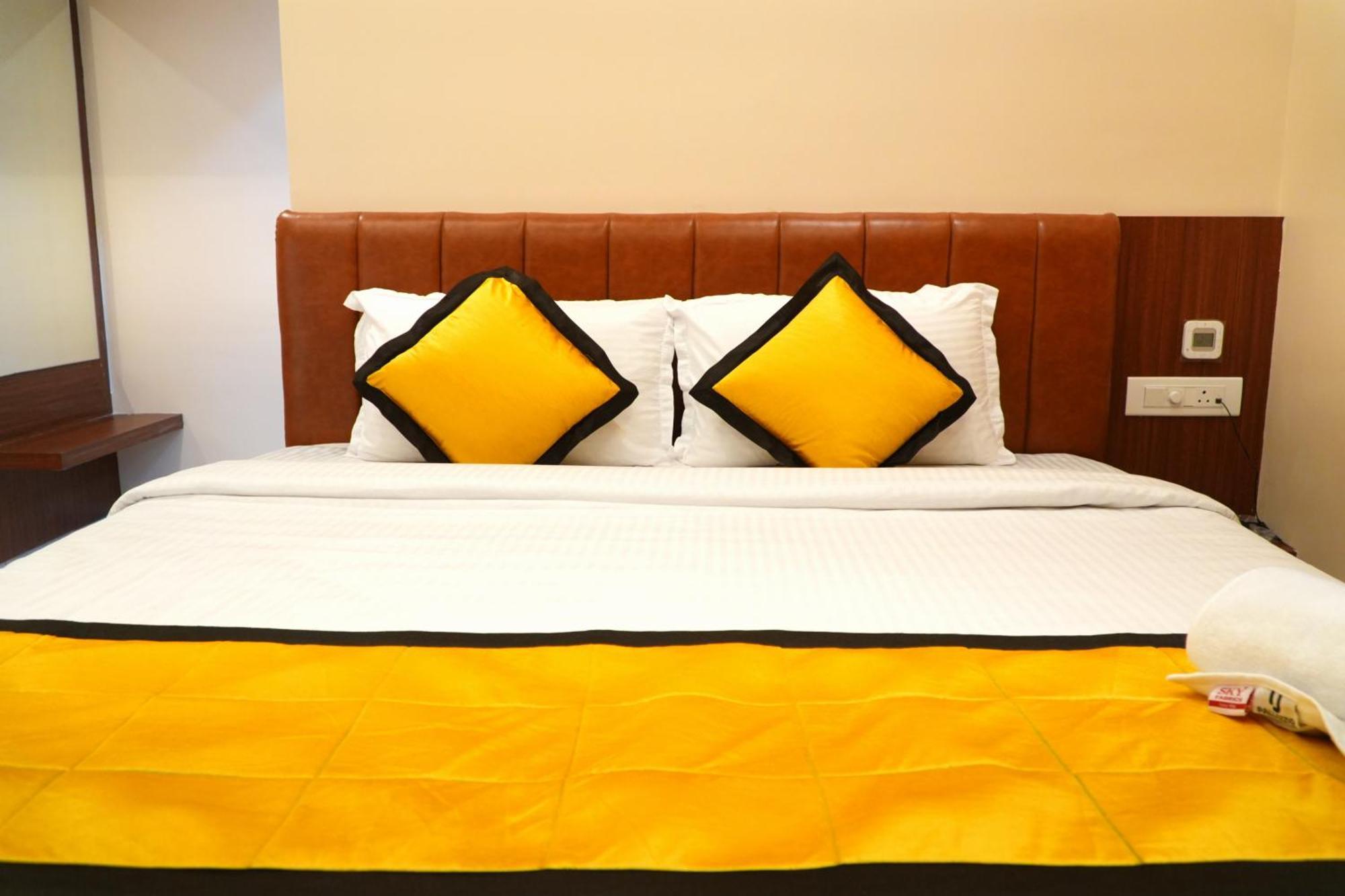 Uj Pallazzio - Business Class Luxury Hotel Tiruvannāmalai Eksteriør bilde