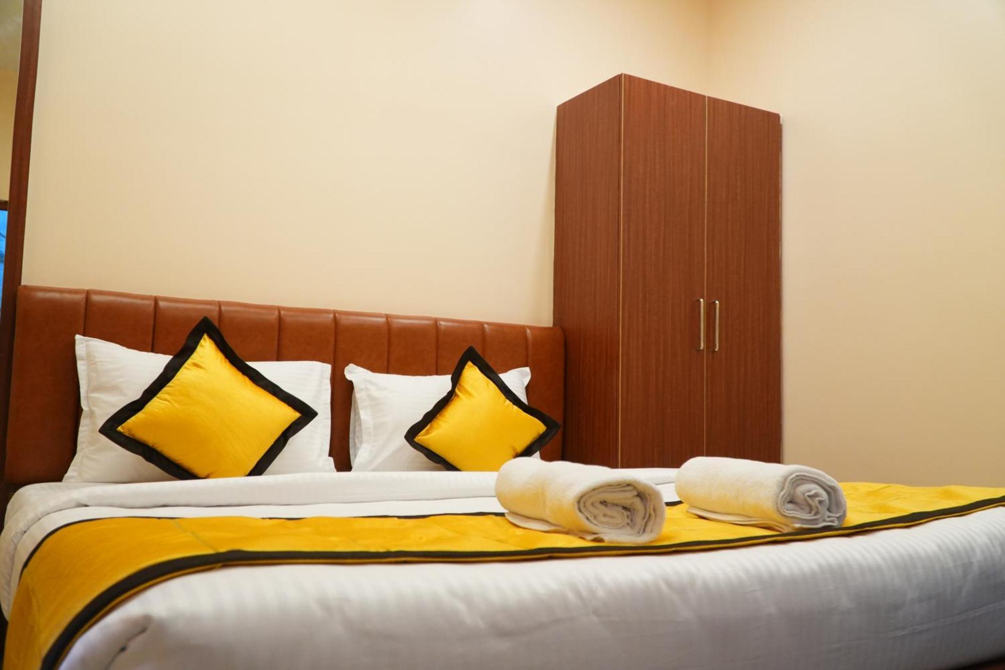 Uj Pallazzio - Business Class Luxury Hotel Tiruvannāmalai Eksteriør bilde