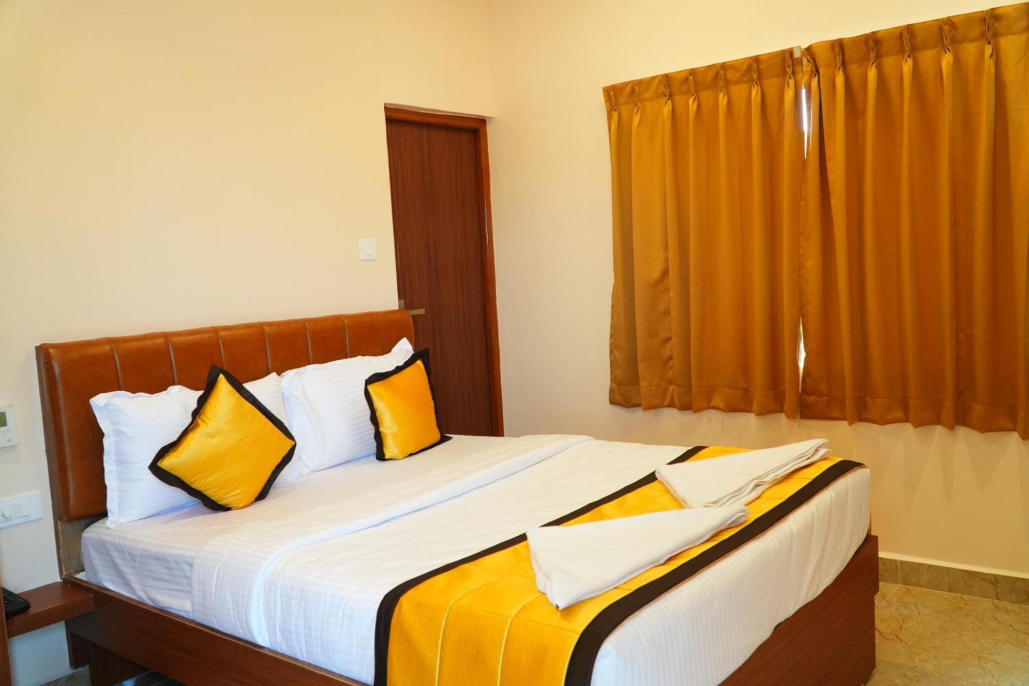 Uj Pallazzio - Business Class Luxury Hotel Tiruvannāmalai Eksteriør bilde