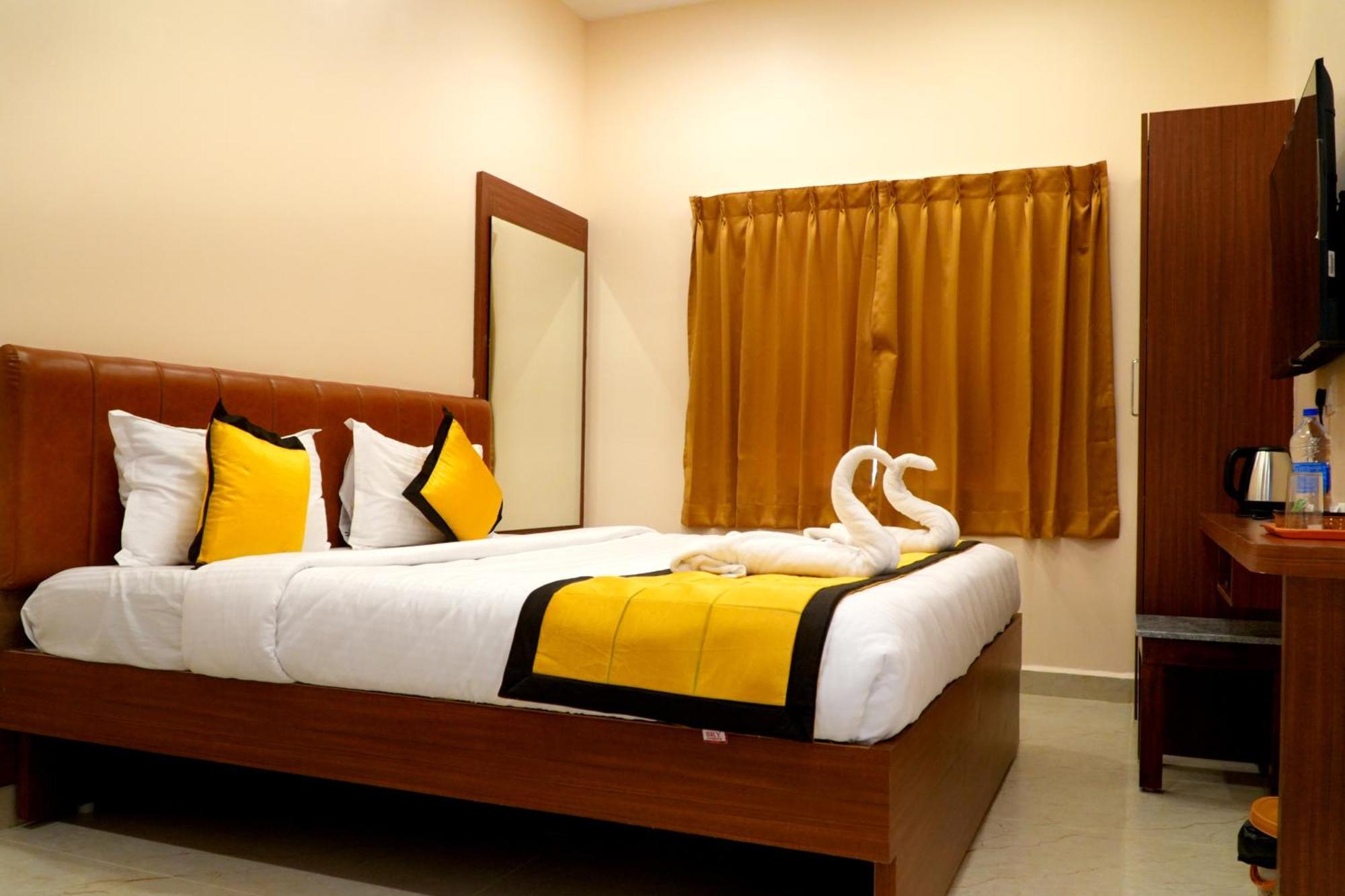 Uj Pallazzio - Business Class Luxury Hotel Tiruvannāmalai Eksteriør bilde