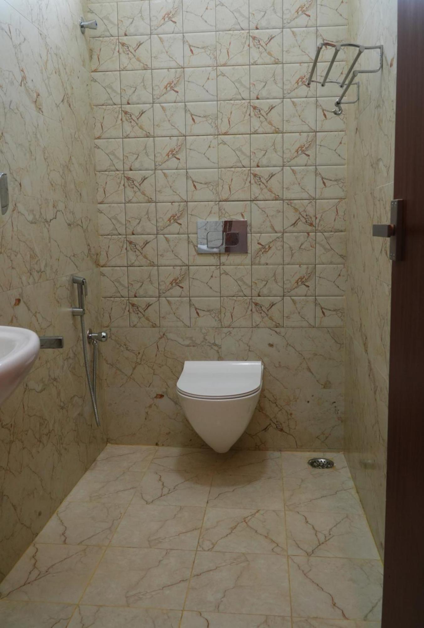 Uj Pallazzio - Business Class Luxury Hotel Tiruvannāmalai Eksteriør bilde
