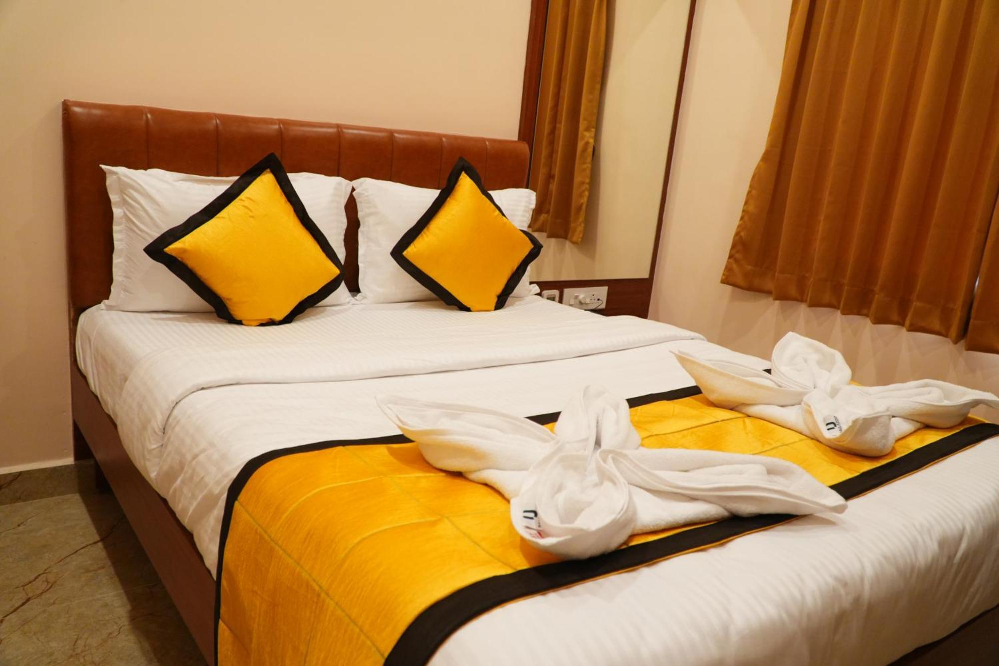 Uj Pallazzio - Business Class Luxury Hotel Tiruvannāmalai Eksteriør bilde